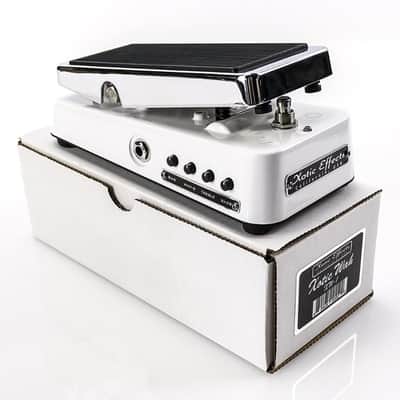 Mint Xotic Wah Pedal XW-1 True Bypass Bias Controls Bundle w/ 12x Fender Picks and Liquid Audio Polishing Cloth image 4