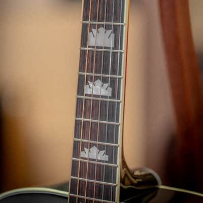 Gibson SJ-200 Standard Tri Burst image 8