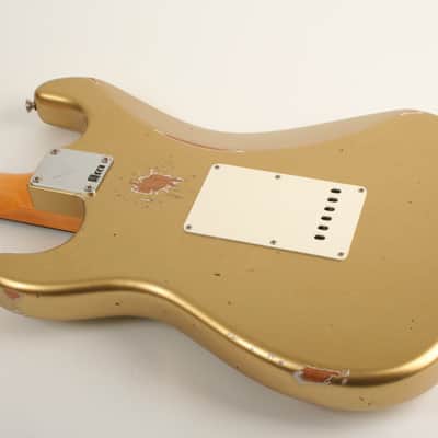 Fender Custom Shop Late 1962 Stratocaster Relic with Closet Classic Hardware Rosewood Fingerboard Aged Aztec Gold CZ577433 image 8