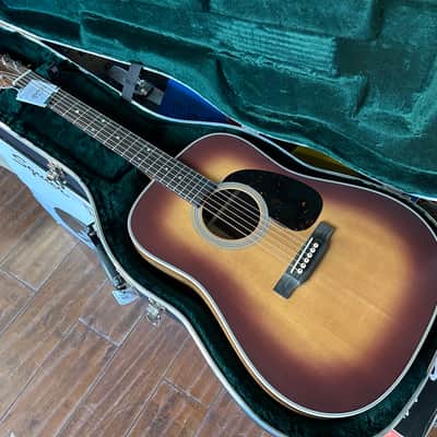 Martin D-28 Satin Amberburst /4lbs. 6.1 oz. #2821755 image 2