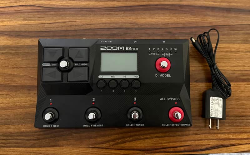 Zoom B2 four
