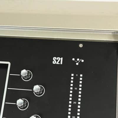 DiGiCo S21 48-Channel Digital Audio Mixing Console with Road Case CG0072B image 6