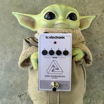 TC Electronic 3rd Dimension Chorus 2019 - Present - Purple image 2