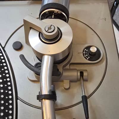 Technics SL-1300 Direct Drive Automatic Player System Turntable 1974 - 1978 - Silver image 9