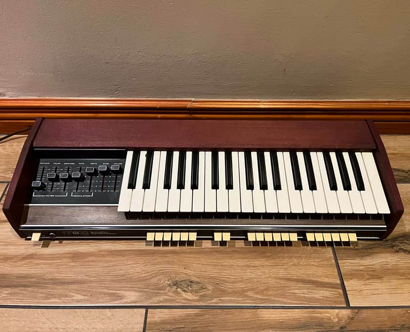 Moog Satellite