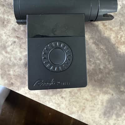 Roadie Automatic Bass Guitar Tuner image 1