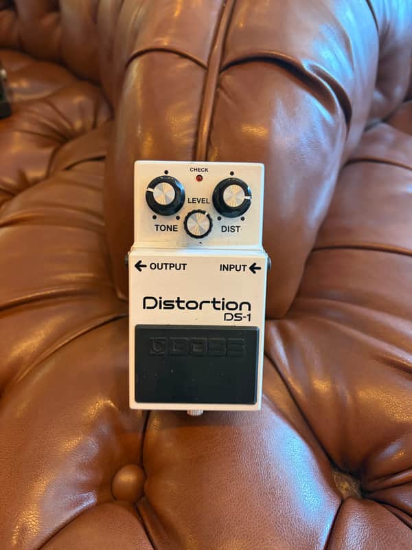 Boss DS-1-WH Distortion 2024 - Metallic White image 1