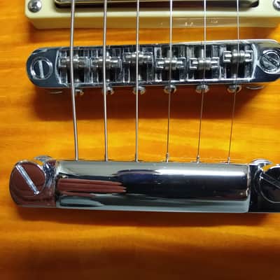 Latitude NW 1915 2022 Les Paul-Style Guitar in Cherry Burst with Porter Smooth/Classic Pickups, Gotoh Locking Tuning Machines, and Gator Hardshell Case image 7