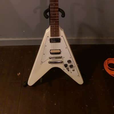 Tokai  Flying V   90s  Aged White image 1
