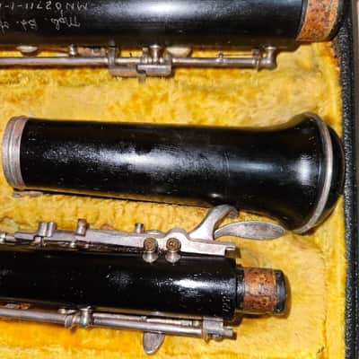 Larilee wood oboe with case. USA. Good but needs fixing up. image 11