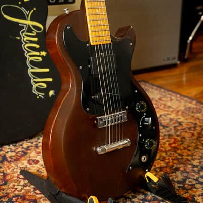 Gibson Marauder – 1979 – Walnut – Maple Fretboard – “Rare Dark Back Neck” – 100% Original – Very Good Vintage Condition – w/ OHSC (Yellow Interior) image 4