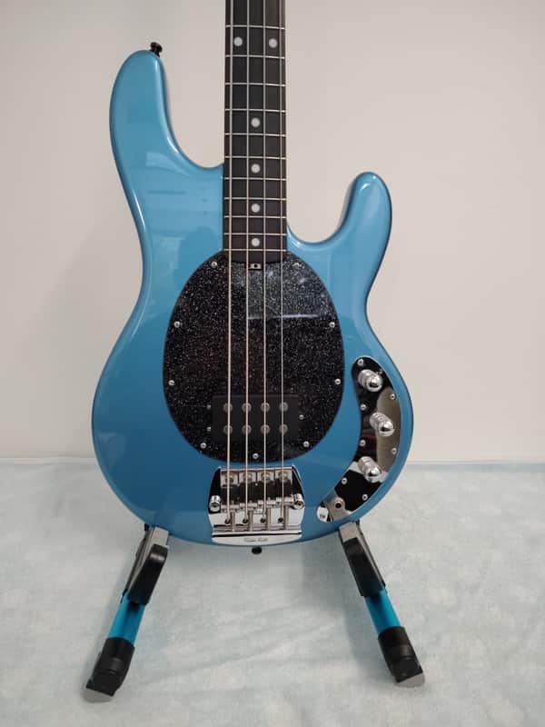 Ernie Ball Music Man Classic Stingray 4