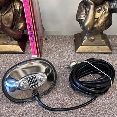 Fender Vintage-style Two Button Footswitch 1/4 cable image 1