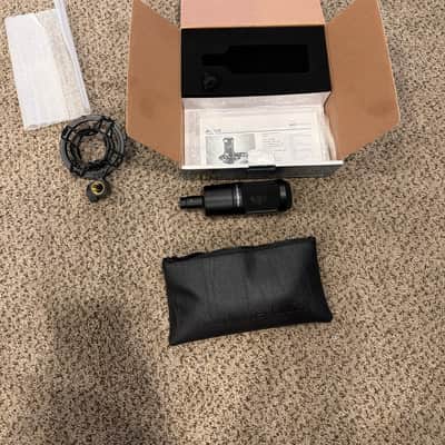Audio-Technica AT2035 Large Diaphragm Cardioid Condenser Microphone 2010s - Black image 3