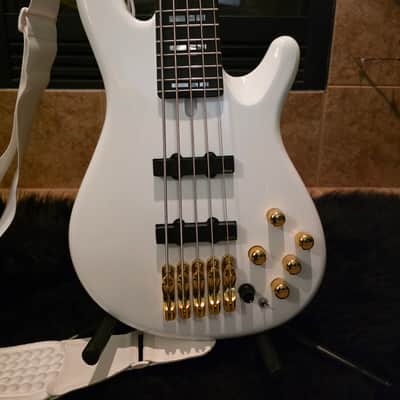 Yamaha BBNE2 Nathan East Signature Bass 2010s - White image 2