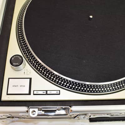 Technics SL-1200M3D Direct-Drive Turntable w/ Odyssey Road Case image 3