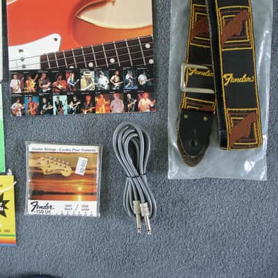 Fender '62 Vintage Stratocaster Case Candy 1982-1984 image 3
