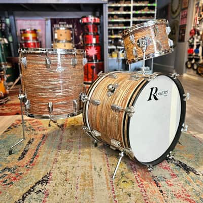 Rogers Holiday 20-16-12" Drum Kit in Pink Strata image 1