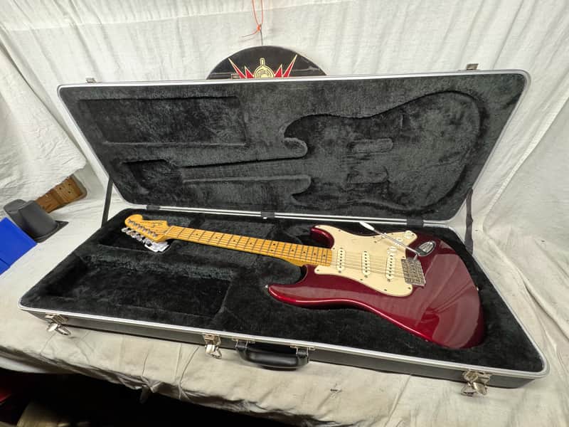 Fender Parts Stratocaster Guitar - 2005 MIM Classic Series '50s neck on ? MIM body with Lindy Fralin electronics + Case image 1