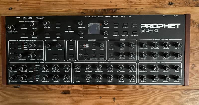 Dave Smith Instruments Prophet Rev 2 2015-2020 - Black image 1