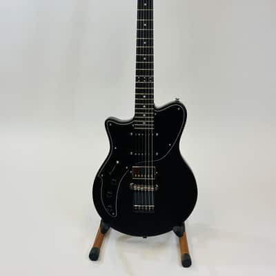 Ciari Travel Guitars Ascender Trio 2026 HSS Jet Black Lefty with Free Backpack! image 6