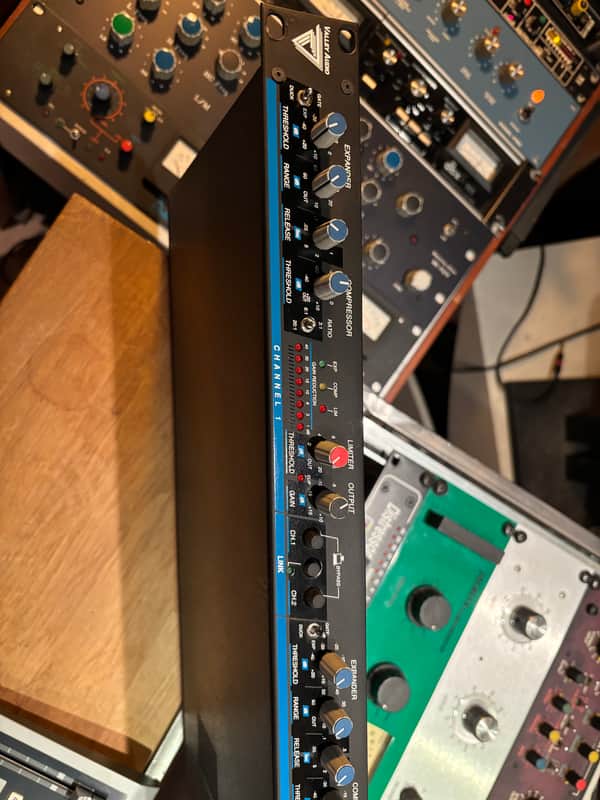 Valley Audio Dynamite 3 Model 433 2-Channel Compressor / Limiter / Gate / Expander 1980s - Black image 1