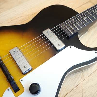 1960 Silvertone Stratotone Mars Model 1421 Vintage Guitar by