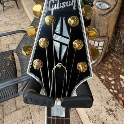 Gibson Custom M2M Flying V 2024 - Factory Burst image 3