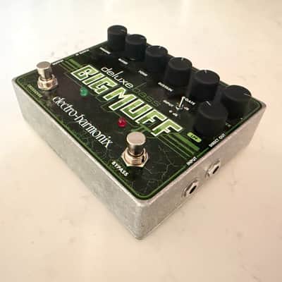 Electro-Harmonix Deluxe Bass Big Muff Pi Distortion / Sustainer 2012 - Present - Black / Green image 5