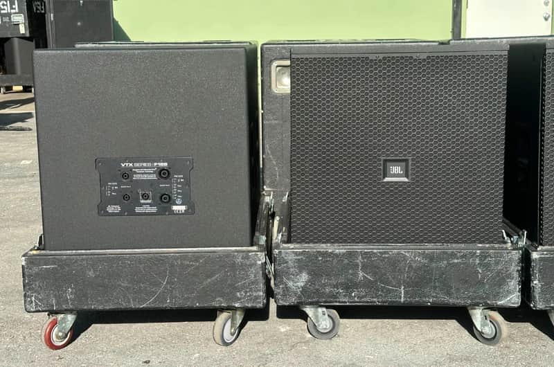 JBL VTX-F18S Compact Subwoofer 18" with case#D453-AV (One) THS image 1