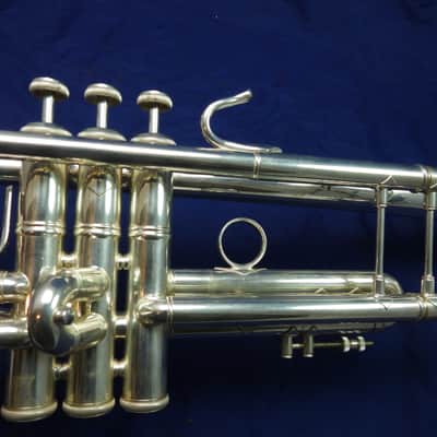 Bach 180S37 Stradivarius Series Bb Trumpet 2022 - Silver-Plated image 3