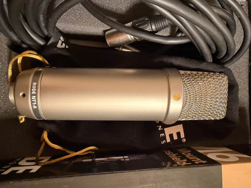 RODE NT1-A Large Diaphragm Cardioid Condenser Microphone
