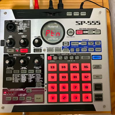 Roland SP-555 Sampler with 2GB card