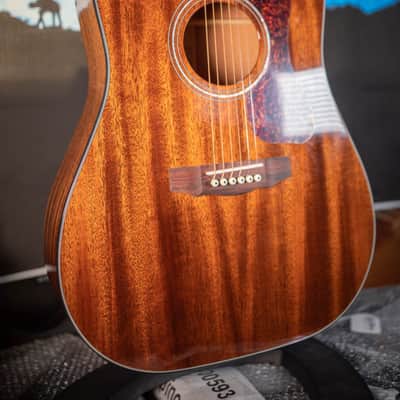 Guild D-120 NAT W/B Acoustic Guitar image 2