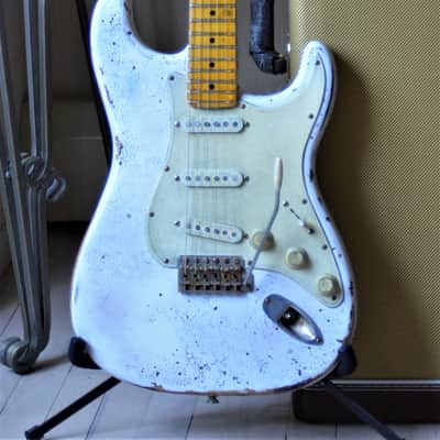 American Fender Stratocaster Nitro Faded White Heavy Relic Custom Shop Fat 50's Pickups image 3