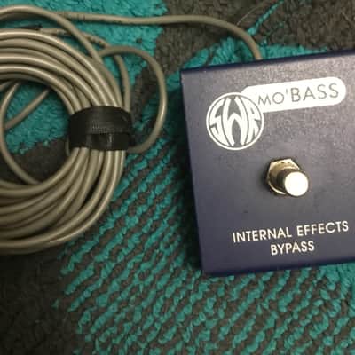 Swr Mo Bass 90s with by pass pedal Platinum/ royal blue excellent image 10