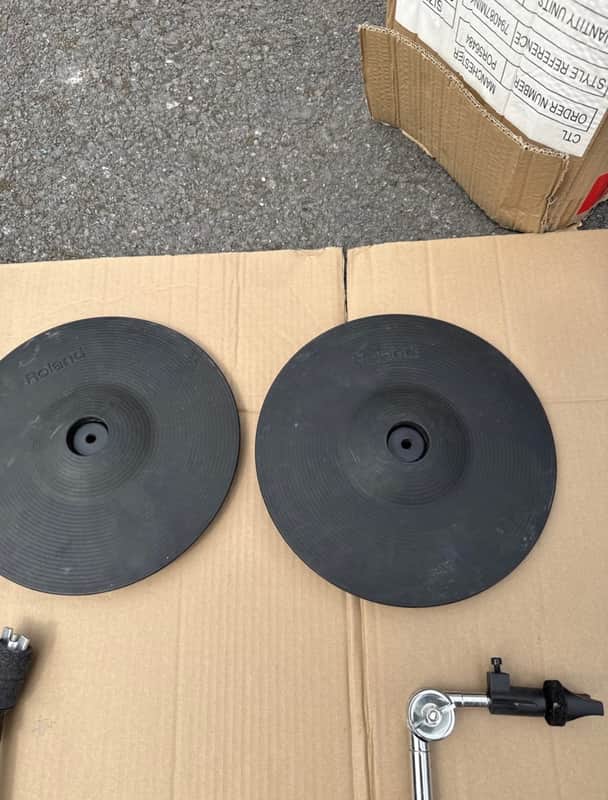 Roland CY-12 R/C V-Cymbal 12" Ride/Crash Pad 2010s - Black image 1