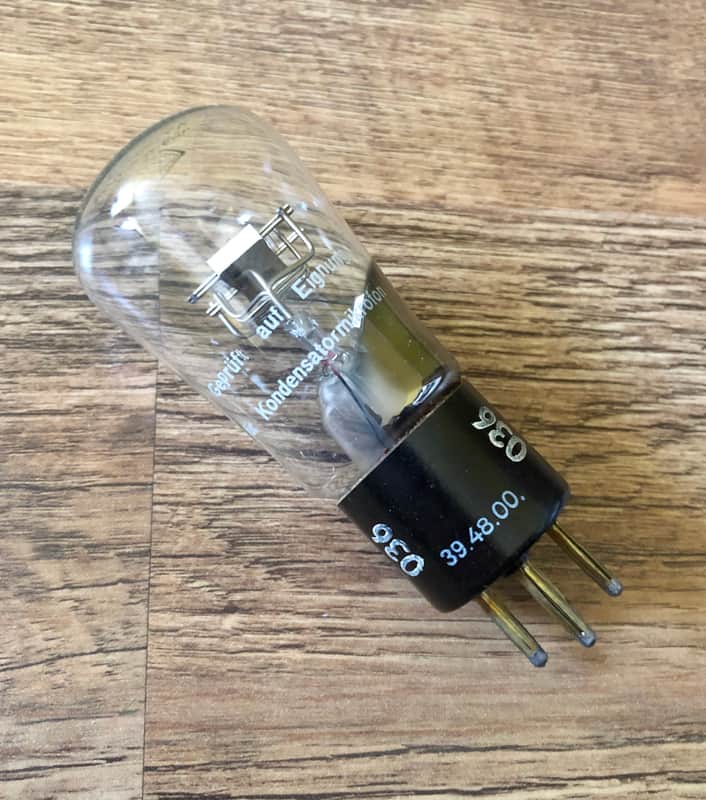 Telefunken RE084k NOS Triode Tube, Factory Checked for Neumann CMV3 / Ela M301 302/2 Microphone image 1
