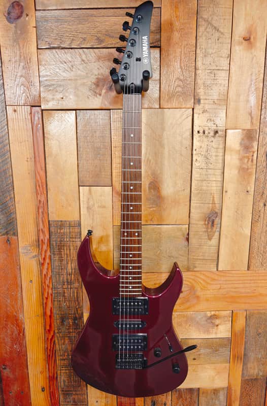 Yamaha RGX 121S