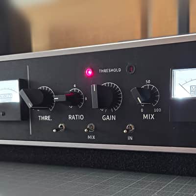 DBX 160 Stepped Stereo Compressor/Limiter ( Mastering Mod ) Manley Style Faceplate image 3