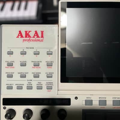 Akai MPC X Special Edition Standalone Sampler / Sequencer 2023 - Present - Grey image 3