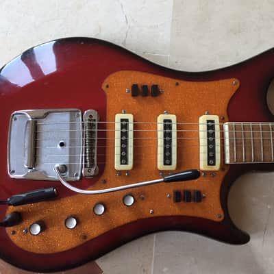 Ural 650 (Art. 422) Vintage Soviet guitar image 6