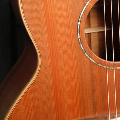 Lowden F-35c Redwood/Tasmanian Blackwood Acoustic Guitar Pre-Owned image 8