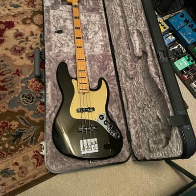 Fender USA ultra jazz bass 2023-25 - Beautiful gloss image 2