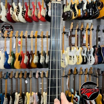Squier   Vintage Modified Jazz Fretless Sunburst image 5