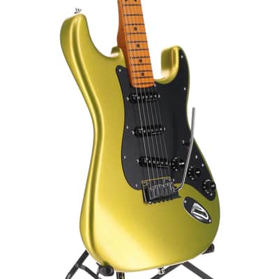 Fender Certified Pre-Owned American Ultra II Stratocaster, Maple Fingerboard, Solar Flare (N11) (34953) image 3