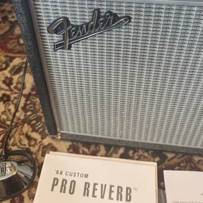Fender '68 Custom Pro Reverb 2-Channel 22-Watt 1x12" Guitar Combo 2013 - Present - Black image 8