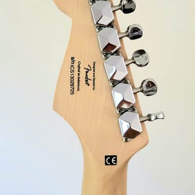 Squier Stratocaster Mini  Red image 13
