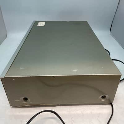 TEAC V-518X Stereo Cassette Deck TESTED FOR PARTS/REPAIR ONLY POWERS ON image 8