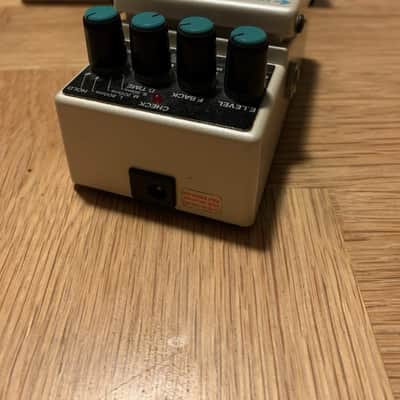Boss DD-3 1987 blue label digital delay pedal image 5